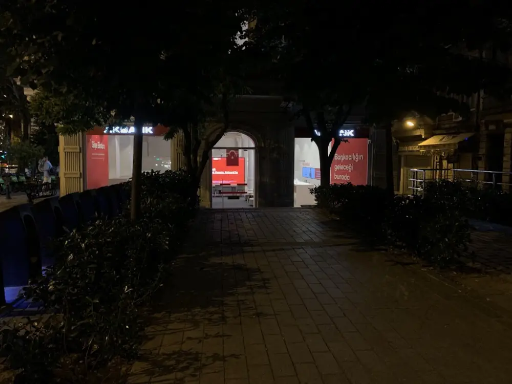 Akbank Galata/İst. Şubesi — Bankalar, Beyoğlu · fotoğraf 3