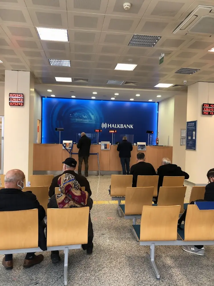 Halkbank Yakuplu Şubesi — Bankalar, Beylikdüzü · fotoğraf 2