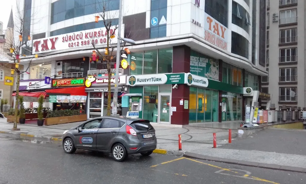 Kuveyt Türk Esenyurt Cumhuriyet Caddesi Şubesi — Bankalar, Esenyurt · fotoğraf 1