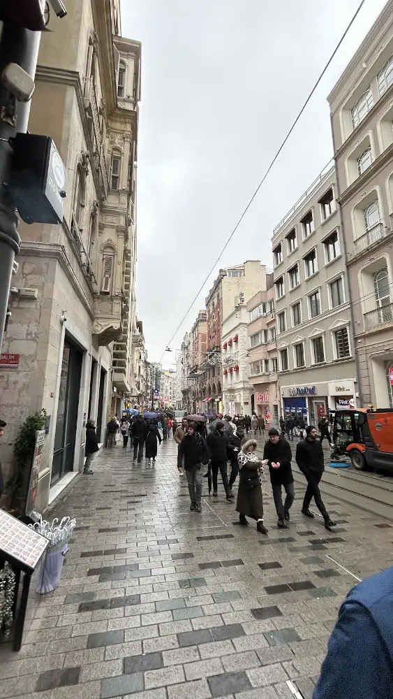 Ziraat Bankası Galatasaray Şubesi — Bankalar, Beyoğlu · fotoğraf 4
