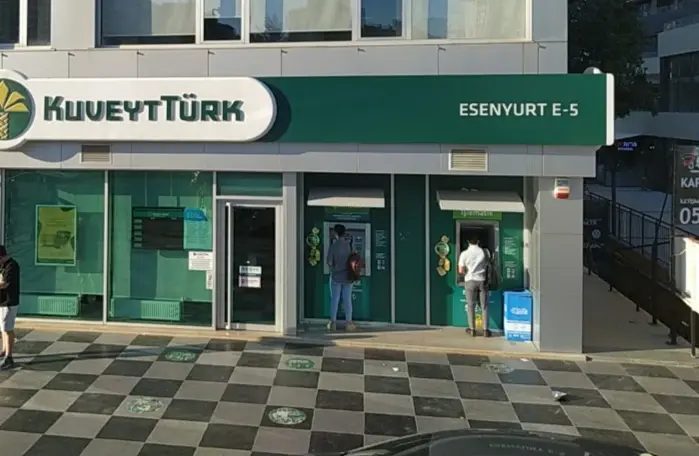 Kuveyt Türk Esenyurt E-5 Şubesi — Bankalar, Esenyurt · fotoğraf 2