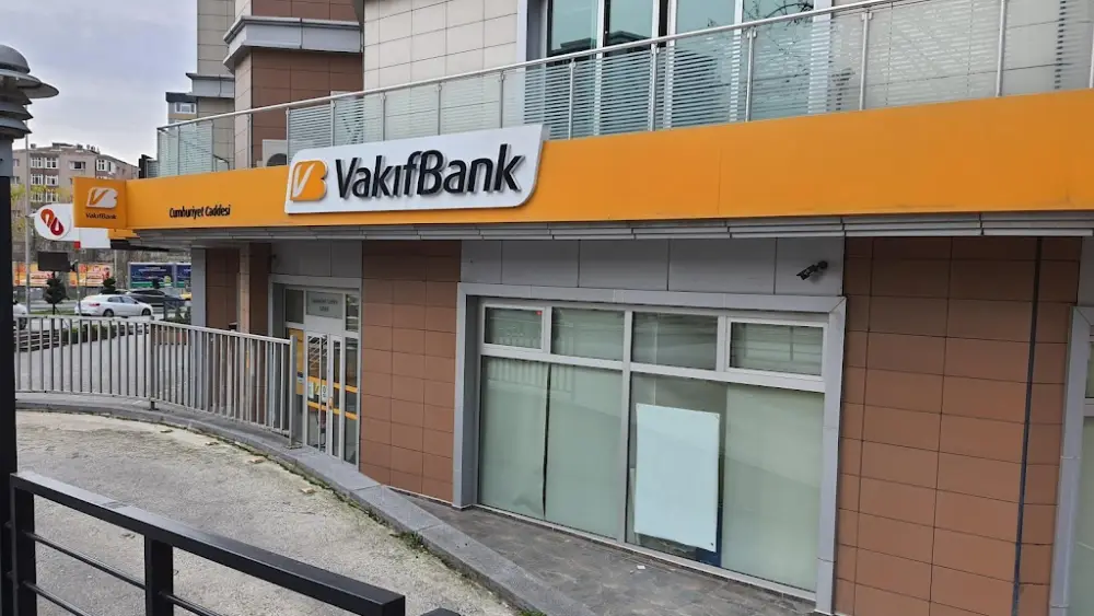 VakıfBank Esenyurt Cumhuriyet Caddesi Şubesi — Bankalar, Esenyurt · fotoğraf 4
