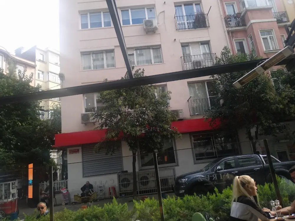 Akbank Cihangir/İst. Şubesi — Bankalar, Beyoğlu · fotoğraf 2