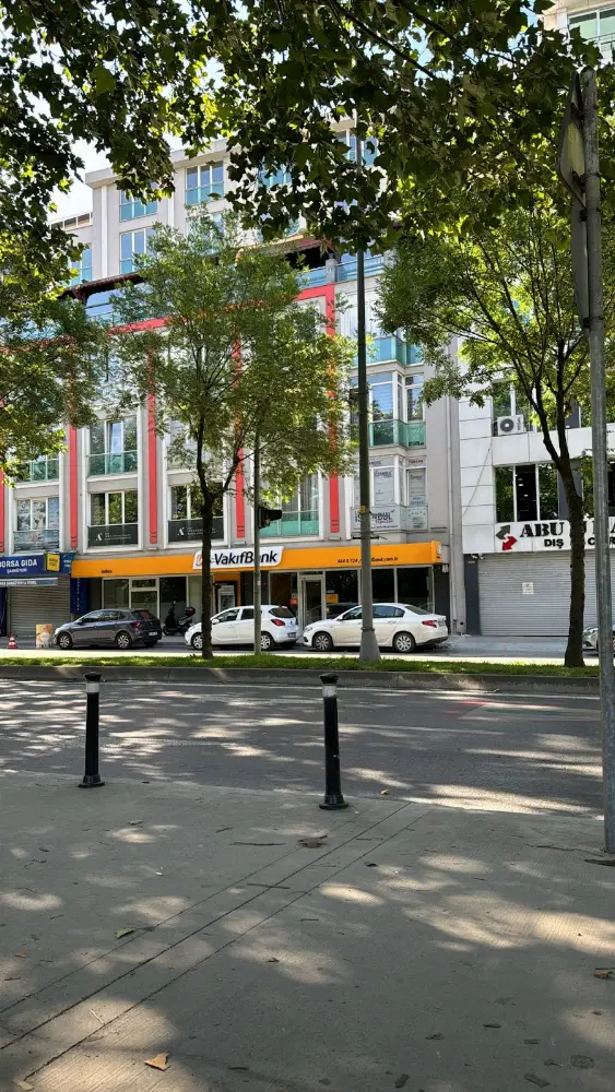 VakıfBank Sütlüce Şubesi — Bankalar, Beyoğlu · fotoğraf 3