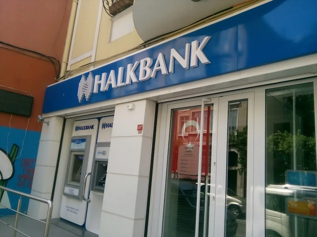 Halkbank Cihangir Şubesi — Bankalar, Beyoğlu · fotoğraf 1