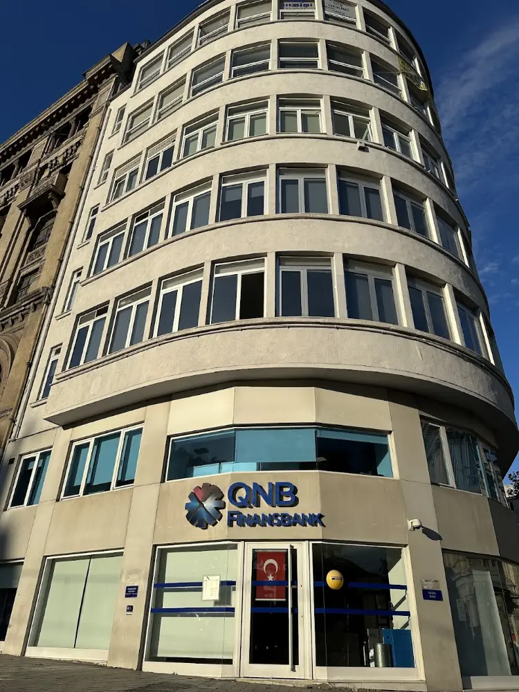 QNB Karaköy Şubesi — Bankalar, Beyoğlu · fotoğraf 3