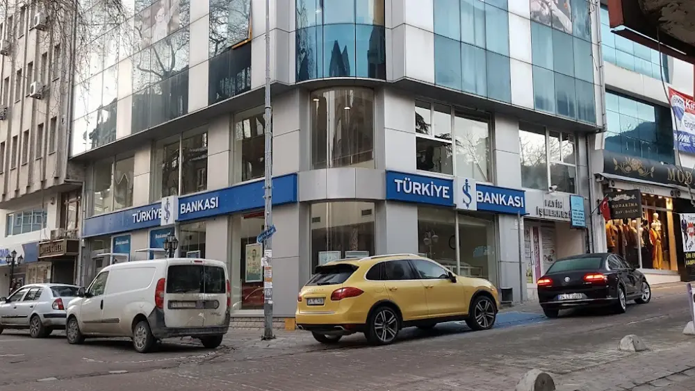 Türkiye İş Bankası Çatalca/İstanbul Şubesi — Bankalar, Çatalca · fotoğraf 2