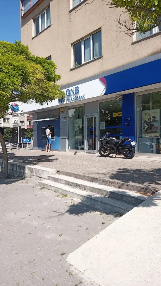QNB Büyükçekmece Şubesi — Bankalar, Büyükçekmece · fotoğraf 2