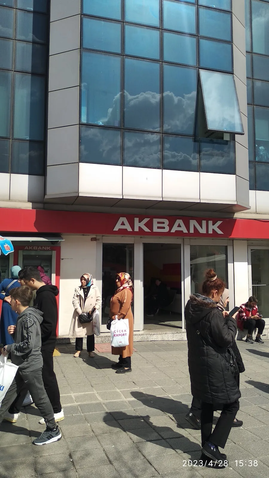 Akbank Esenler/İstanbul Şubesi — Bankalar, Esenler · fotoğraf 1