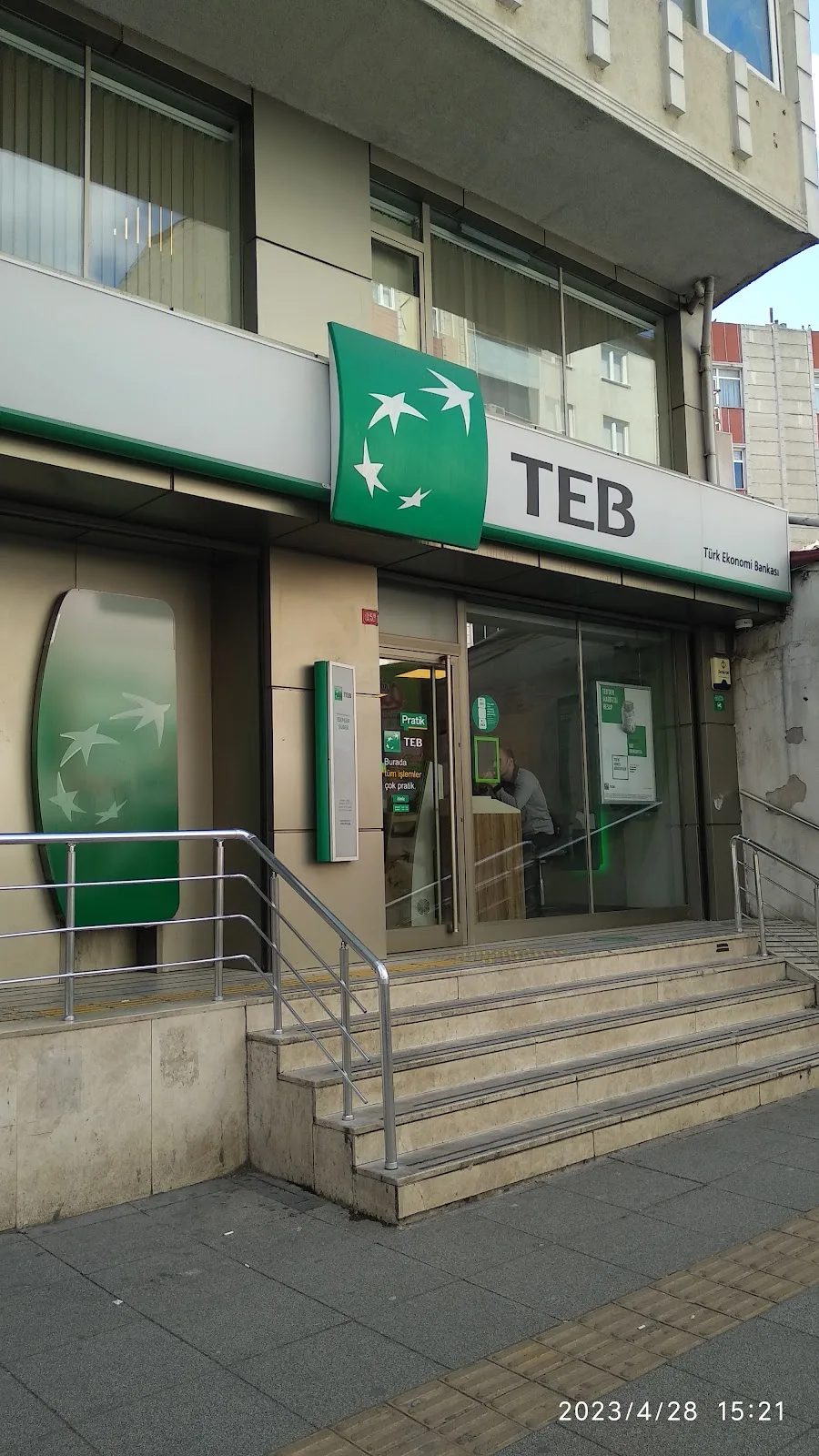 TEB Esenler Şubesi — Bankalar, Esenler · fotoğraf 1