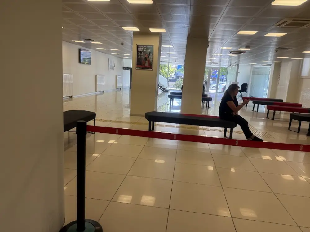 Ziraat Bankası Esenyurt/İstanbul Şubesi — Bankalar, Esenyurt · fotoğraf 3