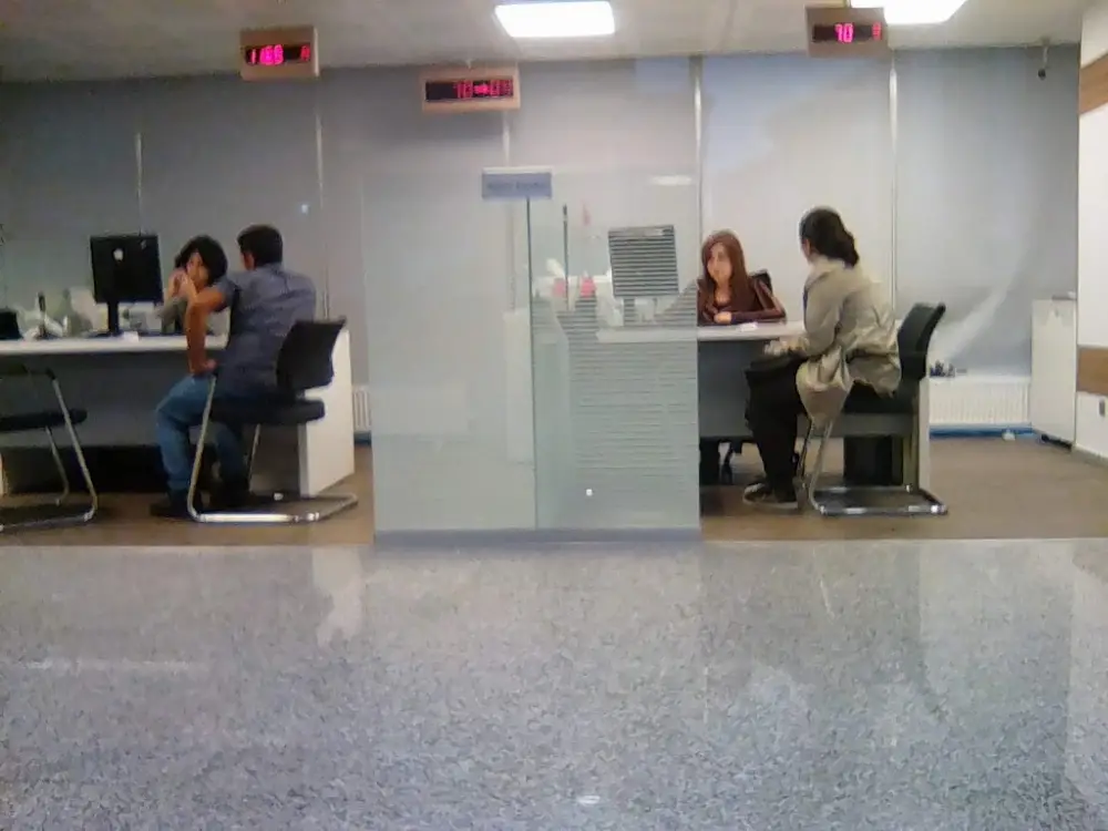 Türkiye İş Bankası Esenyurt/İstanbul Şubesi — Bankalar, Esenyurt · fotoğraf 4