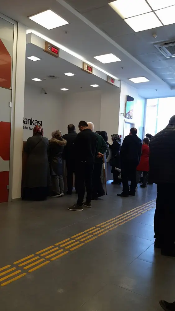 Ziraat Bankası Kıraç/İstanbul Şubesi — Bankalar, Esenyurt · fotoğraf 3