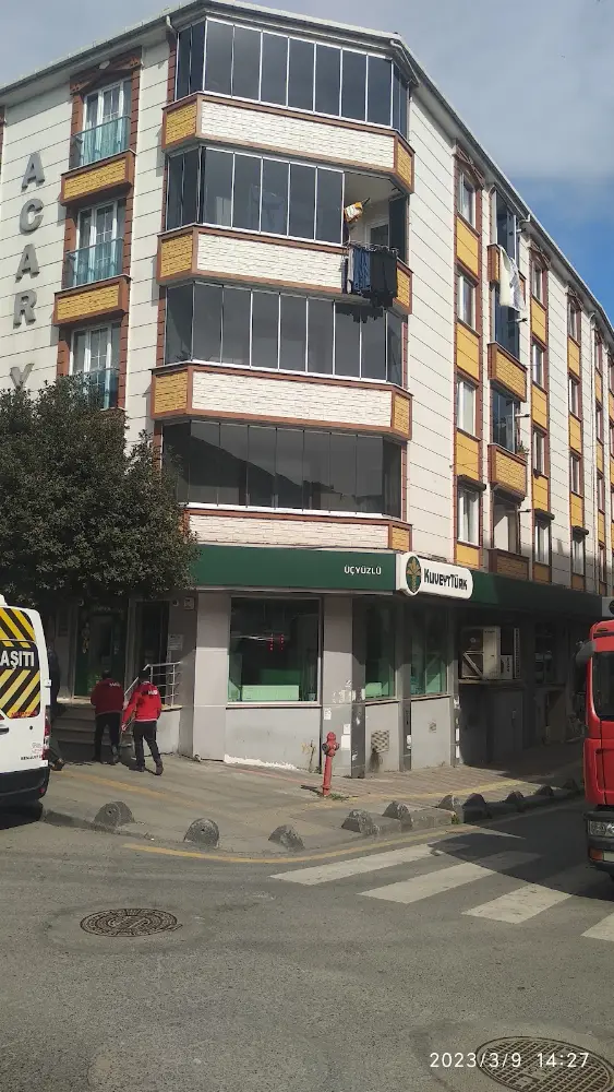 Kuveyt Türk Üçyüzlü Şubesi — Bankalar, Esenler · fotoğraf 2