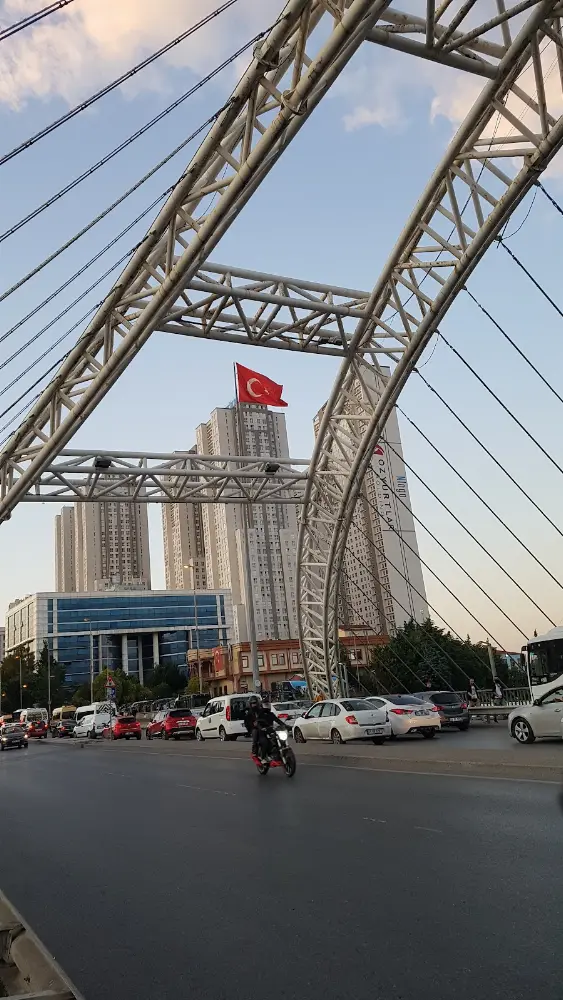 Halkbank Esenyurt Şubesi — Bankalar, Esenyurt · fotoğraf 3
