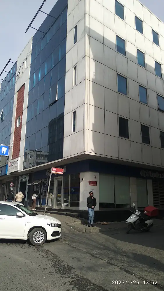 Yapı Kredi - Yüzyıl Mahallesi Şubesi — Bankalar, Esenler · fotoğraf 2