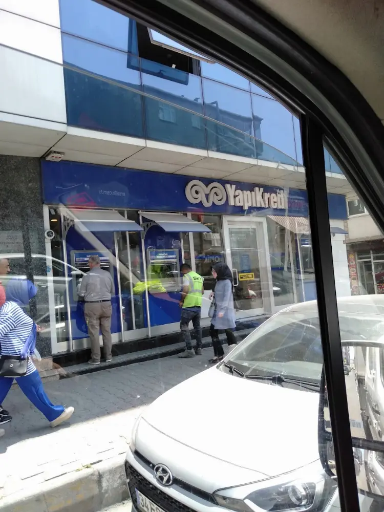 Yapı Kredi - Yüzyıl Mahallesi Şubesi — Bankalar, Esenler · fotoğraf 4