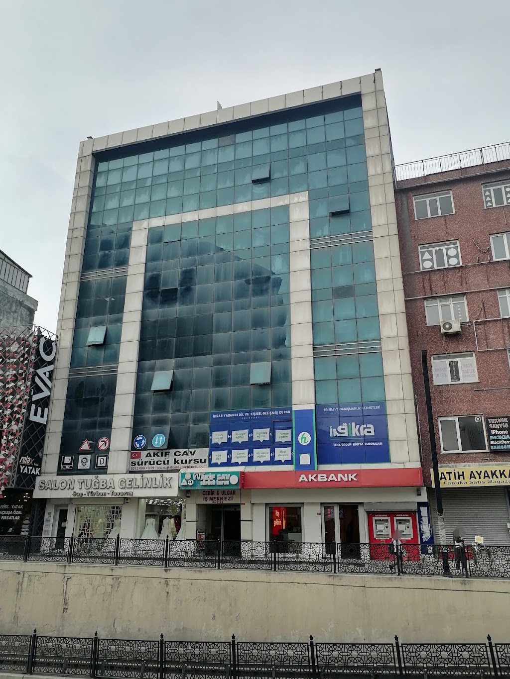 Akbank Esenyurt Çarşı Şubesi
