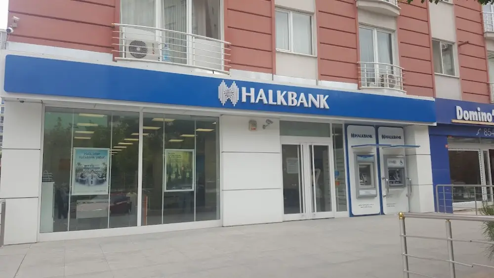 Halkbank Cumhuriyet Caddesi Esenyurt Şubesi — Bankalar, Esenyurt · fotoğraf 4
