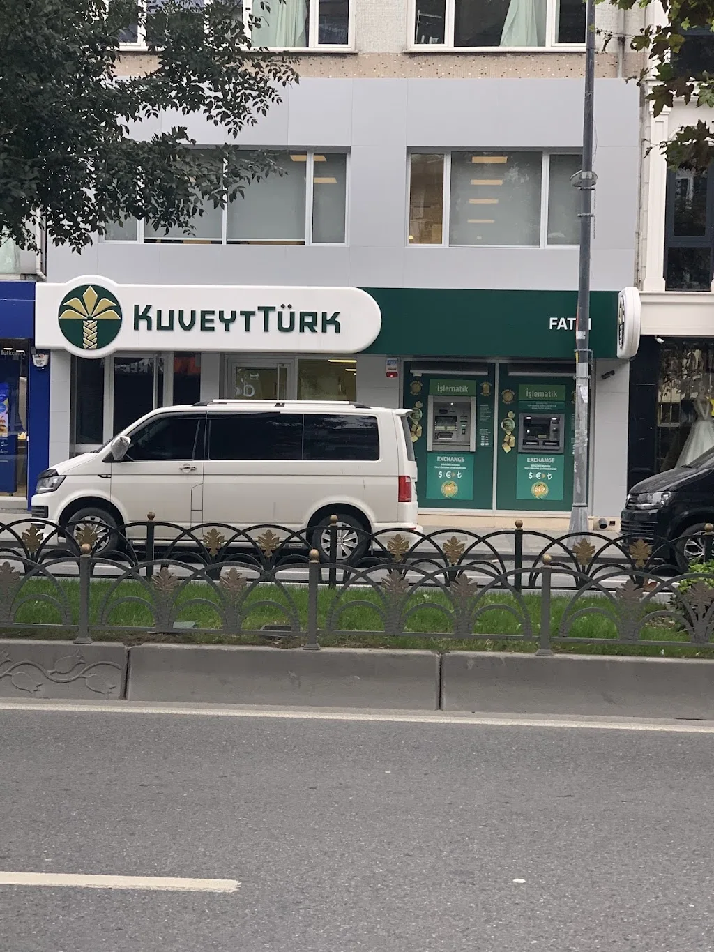 Kuveyt Türk Fatih Şubesi — Bankalar, Fatih · fotoğraf 1