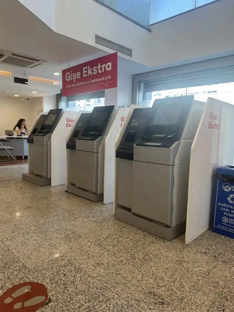 Akbank Aksaray/İstanbul Şubesi — Bankalar, Fatih · fotoğraf 2