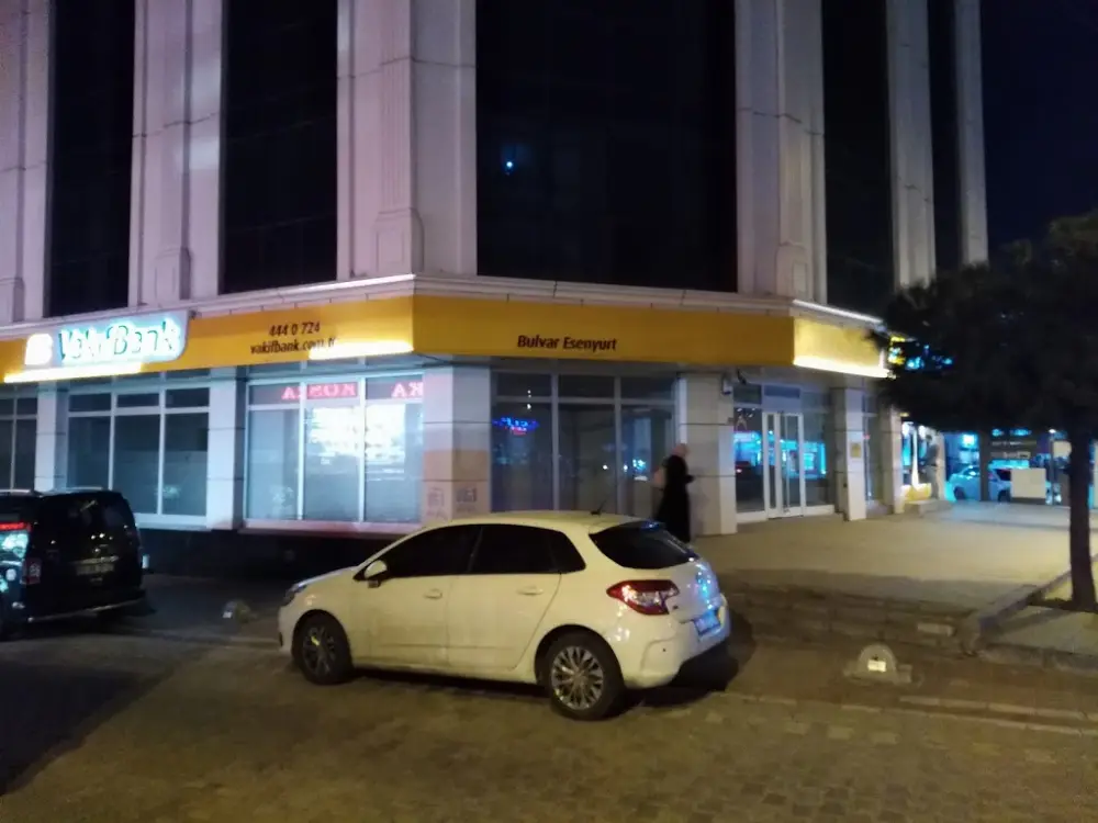 Vakıfbank Bulvar Esenyurt — Bankalar, Esenyurt · fotoğraf 4