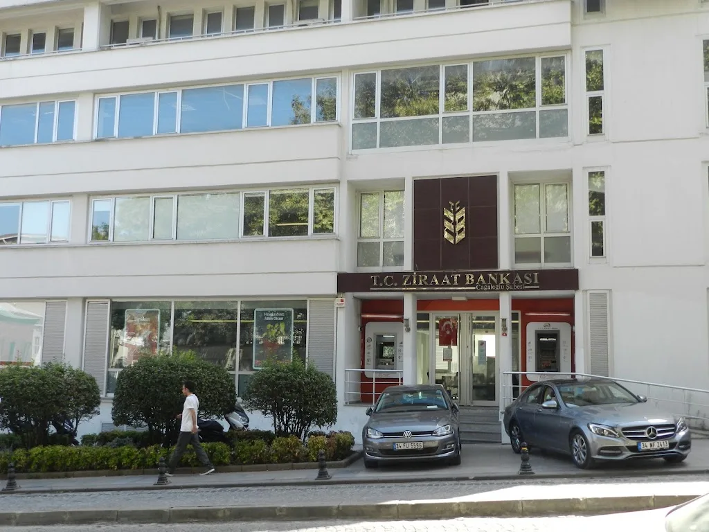 Ziraat Bankası Cağaloğlu/İstanbul Şubesi — Bankalar, Fatih · fotoğraf 1