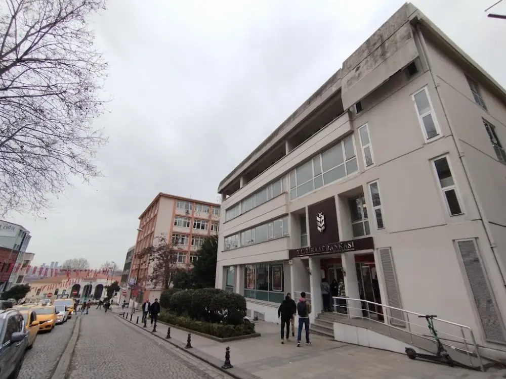 Ziraat Bankası Cağaloğlu/İstanbul Şubesi — Bankalar, Fatih · fotoğraf 3