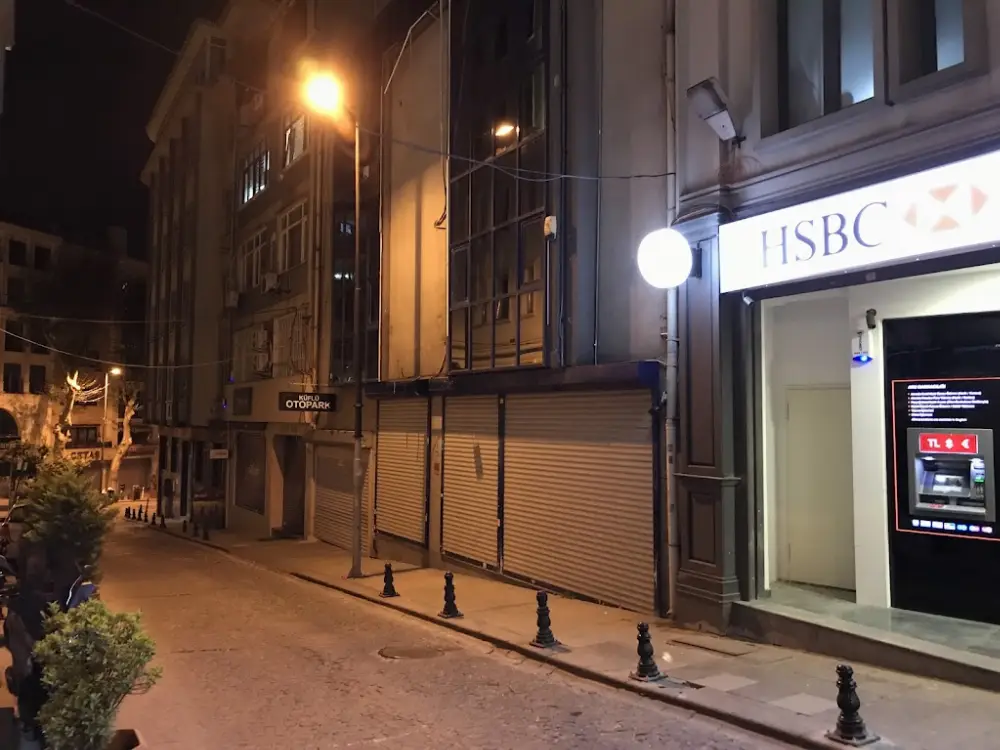 Hsbc Bank A.ş. - Kapalıçarşı Şubesi — Bankalar, Fatih · fotoğraf 2