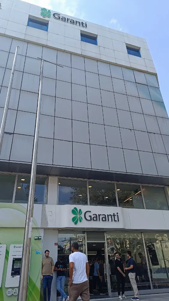 Garanti BBVA Laleli Şubesi — Bankalar, Fatih · fotoğraf 2