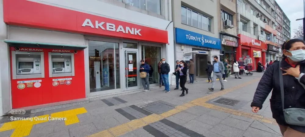 Türkiye İş Bankası Şehremini/İstanbul Şubesi — Bankalar, Fatih · fotoğraf 3