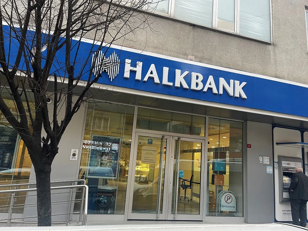 Halkbank Beşyüzevler Şubesi — Bankalar, Gaziosmanpaşa · fotoğraf 1