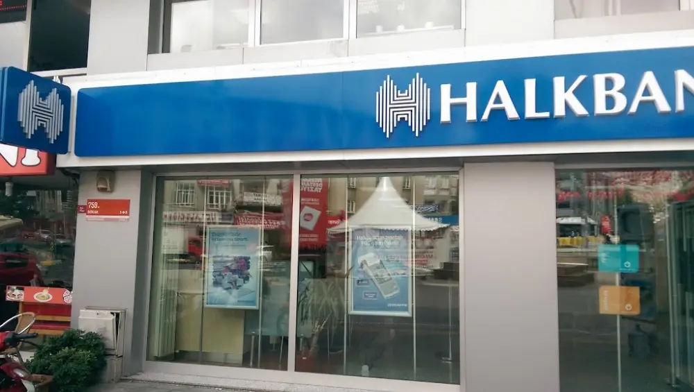 Halkbank Beşyüzevler Şubesi — Bankalar, Gaziosmanpaşa · fotoğraf 2