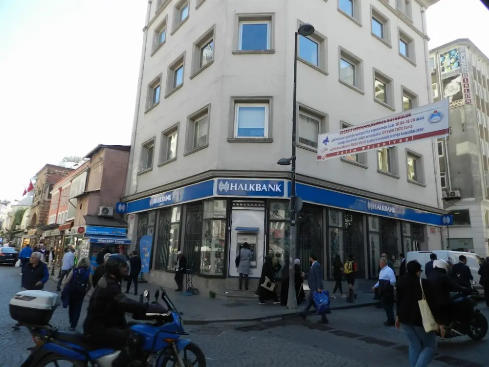 Halkbank İstanbul Ticari Şubesi — Bankalar, Fatih · fotoğraf 3