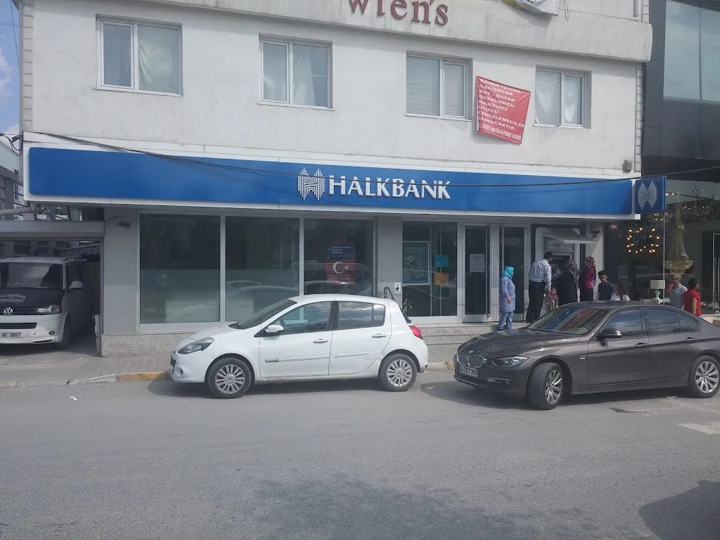 Halkbank Küçükköy Sanayi Şubesi — Bankalar, Gaziosmanpaşa · fotoğraf 1