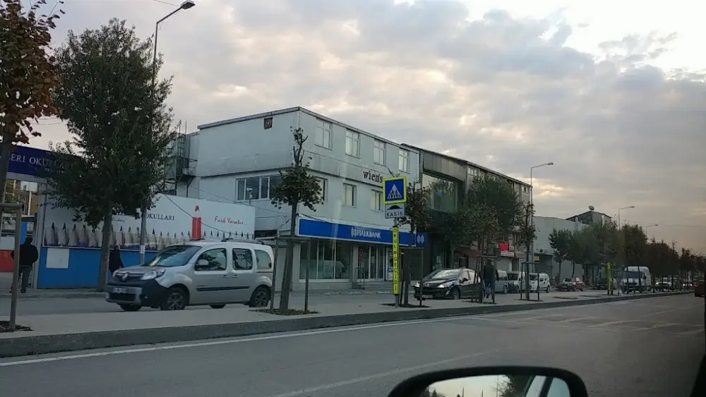 Halkbank Küçükköy Sanayi Şubesi — Bankalar, Gaziosmanpaşa · fotoğraf 2