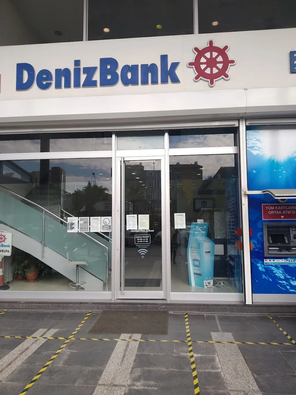 DenizBank Avrupa TEM Şubesi — Bankalar, Gaziosmanpaşa · fotoğraf 1