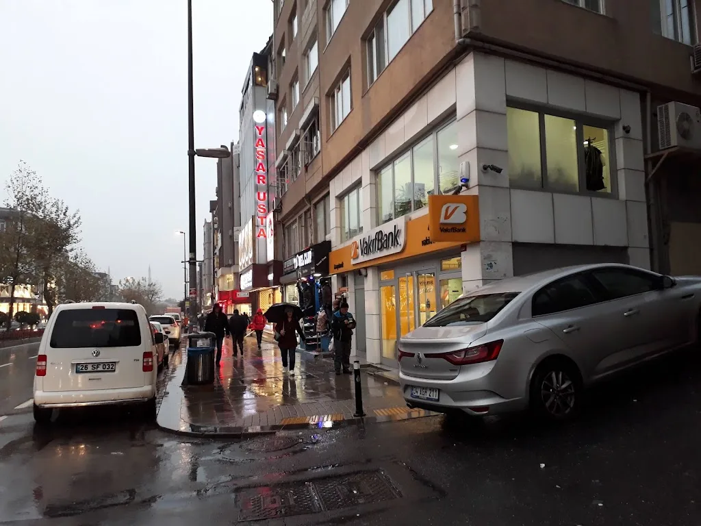 VakıfBank Karagümrük Şubesi — Bankalar, Fatih · fotoğraf 1