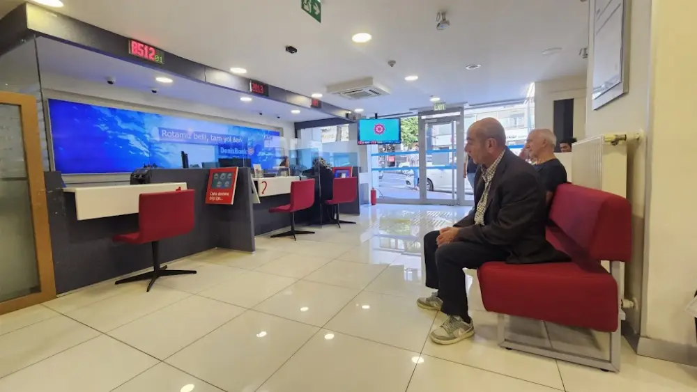 DenizBank Fatih Şubesi — Bankalar, Fatih · fotoğraf 2