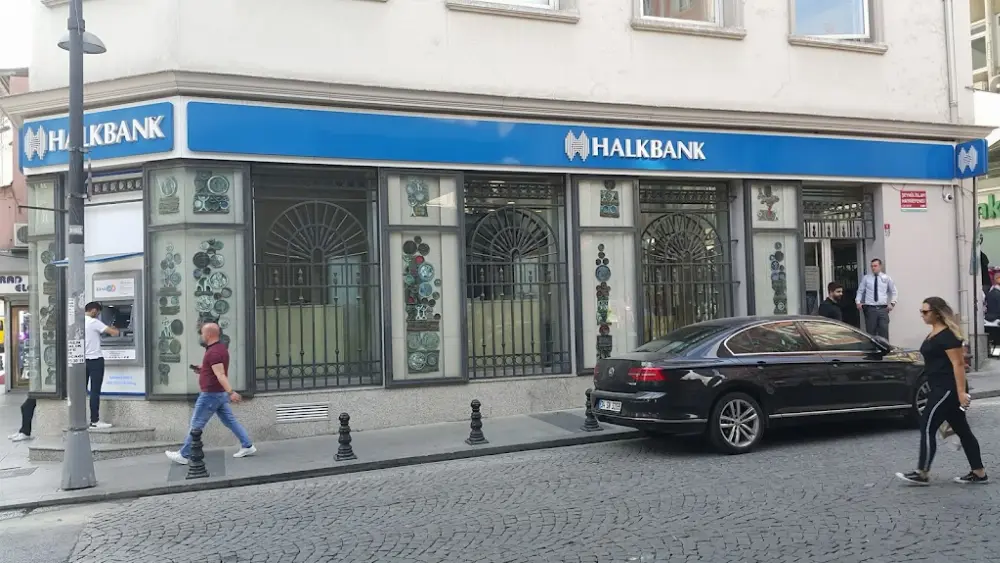 Halkbank Cağaloğlu Şubesi — Bankalar, Fatih · fotoğraf 2