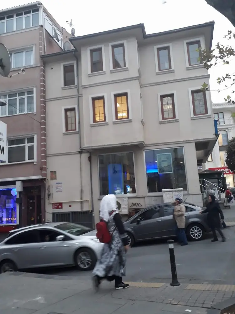 Türkiye İş Bankası Karagümrük/İstanbul Şubesi — Bankalar, Fatih · fotoğraf 4