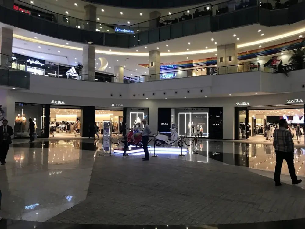 ZARA — Erkek Giyim, Çankaya · fotoğraf 3