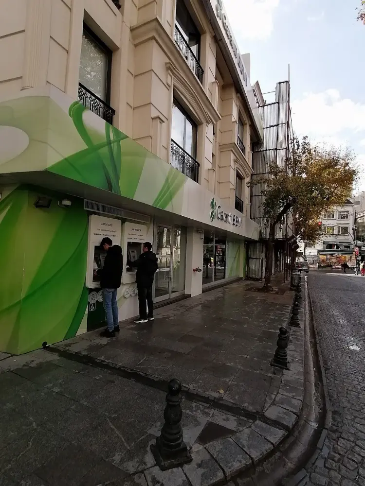 Garanti BBVA Nuruosmaniye Şubesi — Bankalar, Fatih · fotoğraf 4