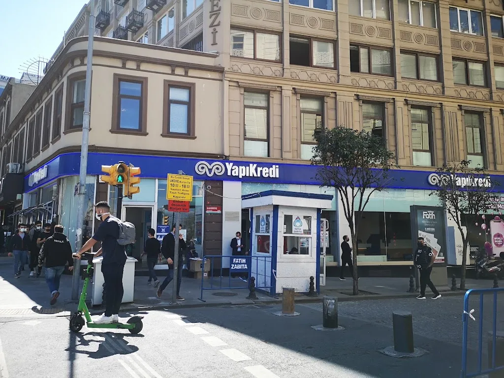 Yapı Kredi Bankası Sirkeci Şubesi — Bankalar, Fatih · fotoğraf 1