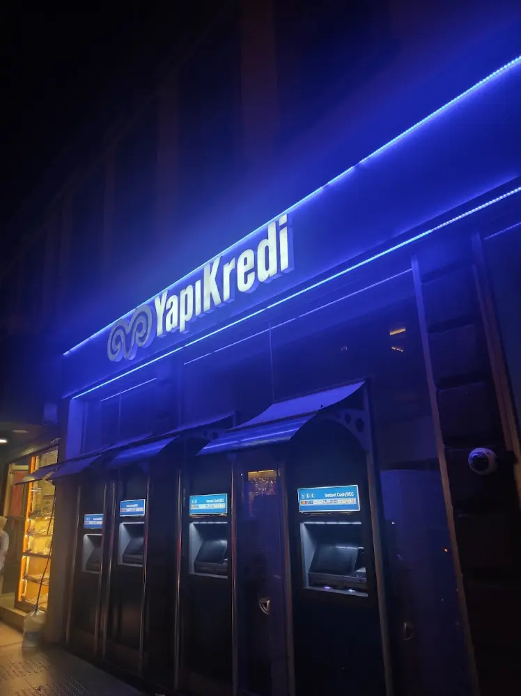 Yapı Kredi Bankası Sirkeci Şubesi — Bankalar, Fatih · fotoğraf 3