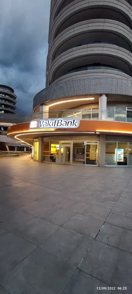 VakıfBank Güngören Şubesi — Bankalar, Güngören · fotoğraf 2