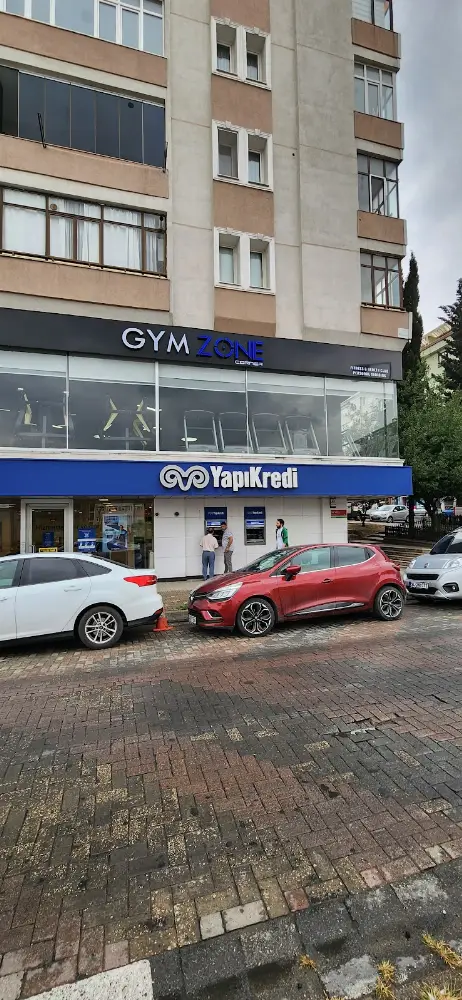 Yapı Kredi - Güngören Şubesi — Bankalar, Güngören · fotoğraf 2