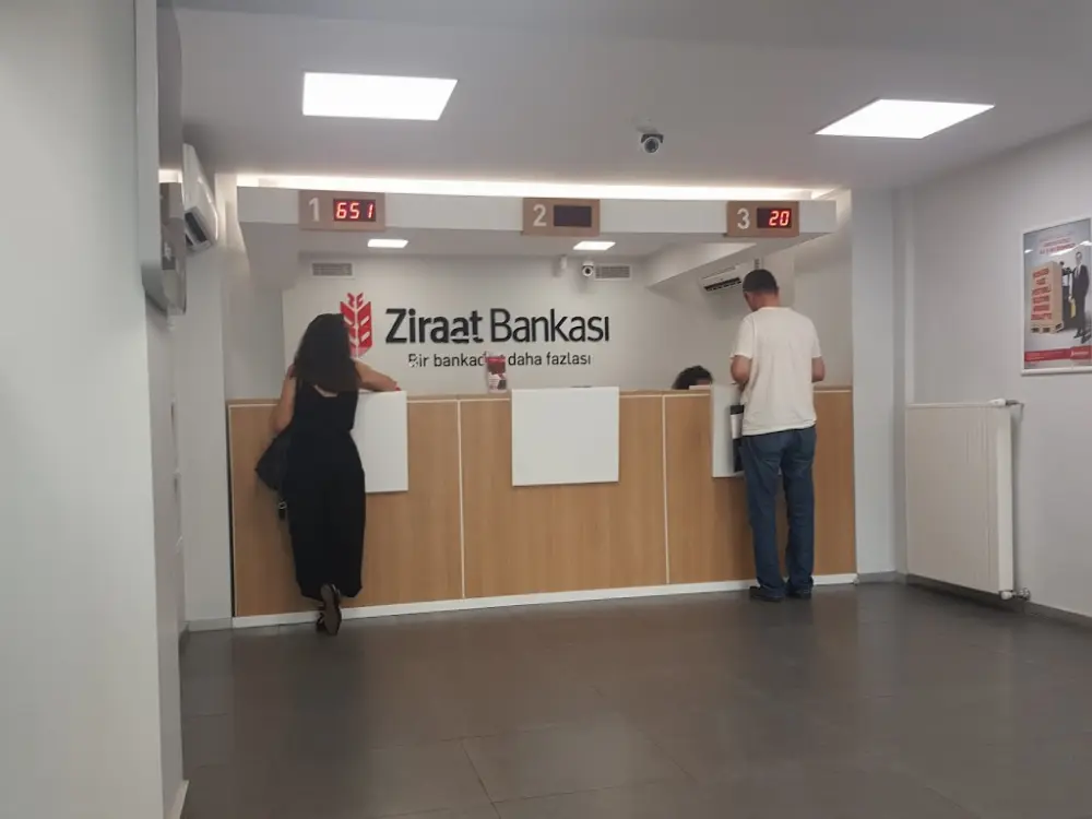 Ziraat Bankası Yeldeğirmeni Kadıköy/İstanbul Şubesi — Bankalar, Kadıköy · fotoğraf 2