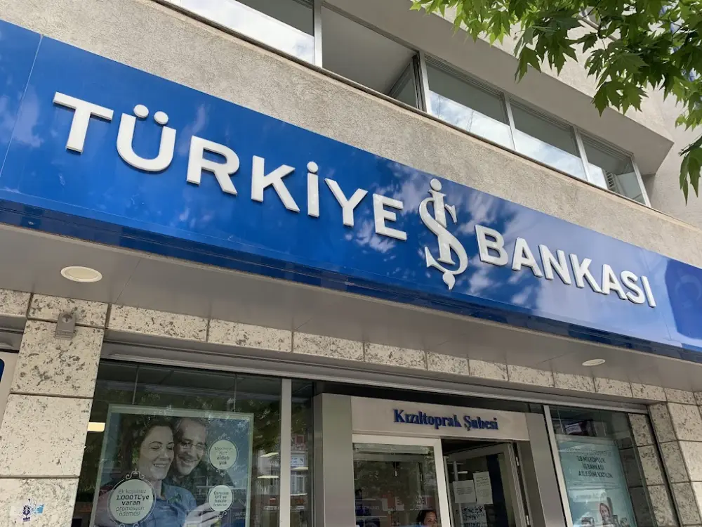 Türkiye İş Bankası Kızıltoprak/İstanbul Şubesi — Bankalar, Kadıköy · fotoğraf 2