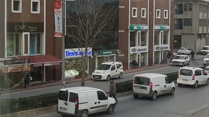 Şekerbank — Bankalar, Güngören · fotoğraf 1